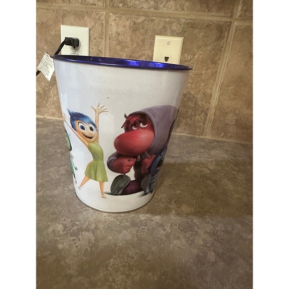 Disney Pixar‎ Inside Out 2 Movie Theater Popcorn Bucket Golden Link - Picture 3 of 8